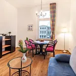 Haus Zander 아파트 *